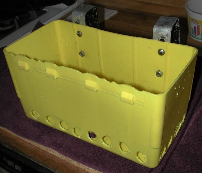 File:Refill bucket.jpg